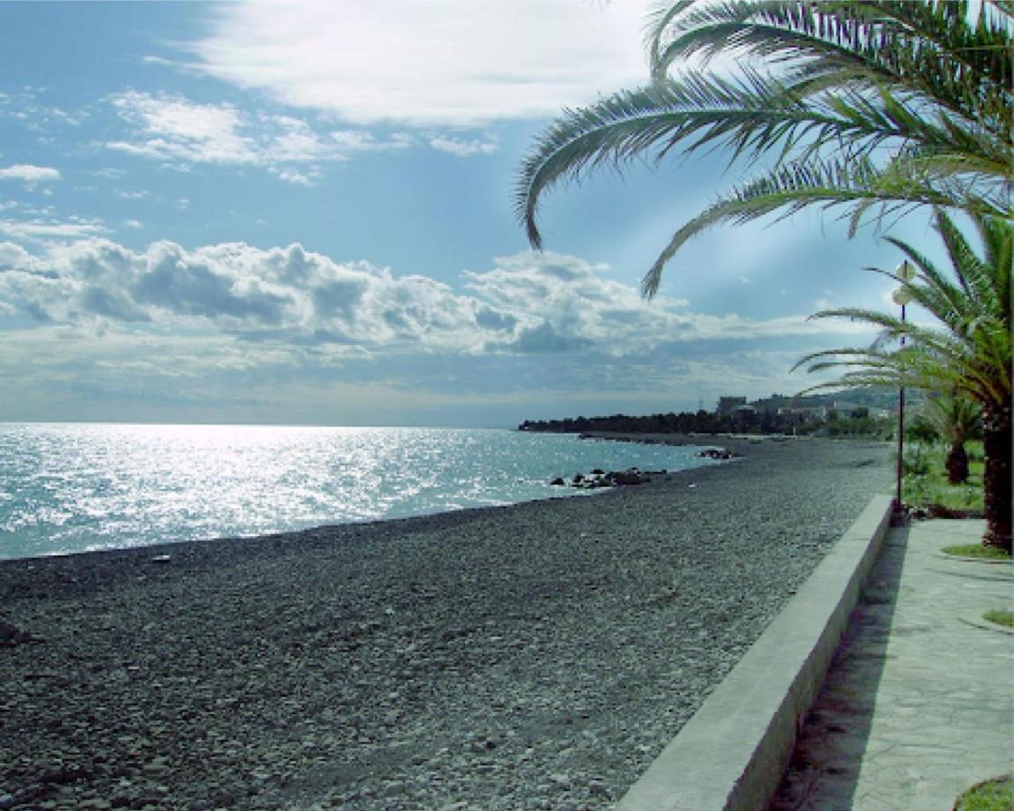 Casa Vacanze Il Paese Dipinto Montegiordano Exterior foto